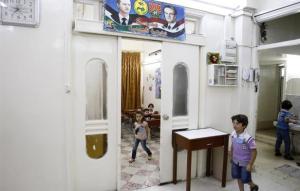 Syrian students in Damascus arrive for the first day of school. (AFP Photo/Anwar Amro)